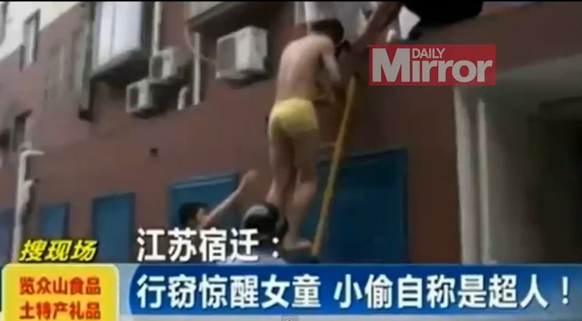 ΒΙΝΤΕΟ-Διαρρήκτης προσποιήθηκε τον…Σούπερμαν