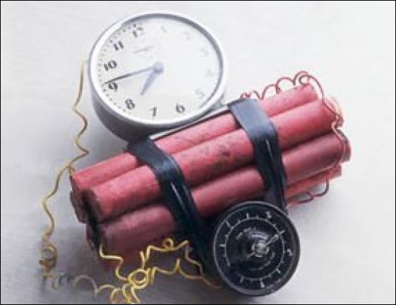 Εξερράγη η βόμβα στα χέρια του