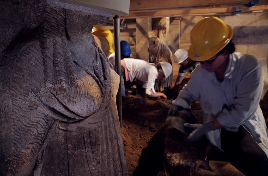 Αμφίπολη-Ποιος από τους 14 βρίσκεται στο νεκρικό θάλαμο;