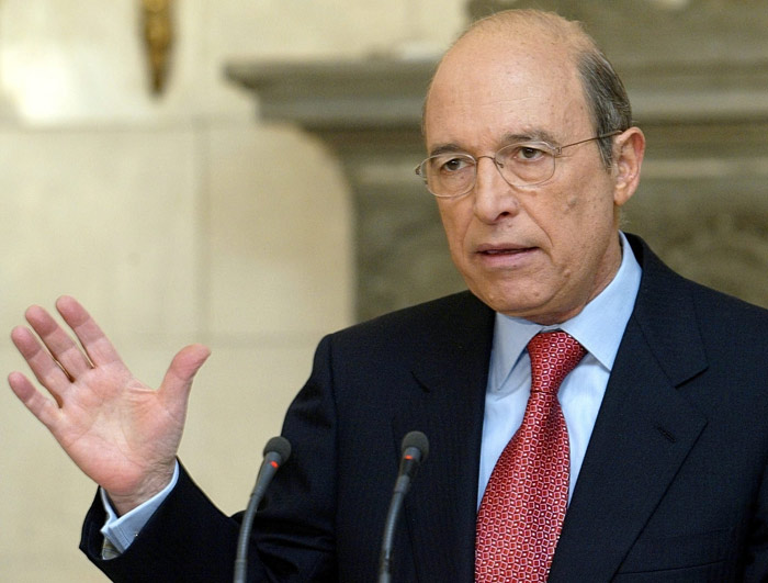 Σημίτης: Τεράστια σπατάλη πόρων το διάστημα 2004-2009