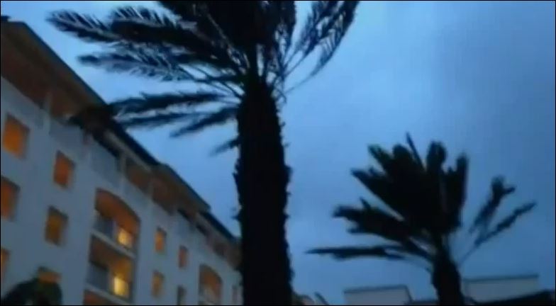 ΒΙΝΤΕΟ-Ο τυφώνας Οντίλ “σαρώνει” το Μεξικό