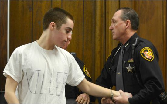 Ανθρωποκυνηγητό στις ΗΠΑ-Δραπέτευσε έφηβος μακελάρης