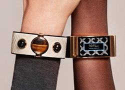 Το πρώτο smartwatch κόσμημα για γυναίκες