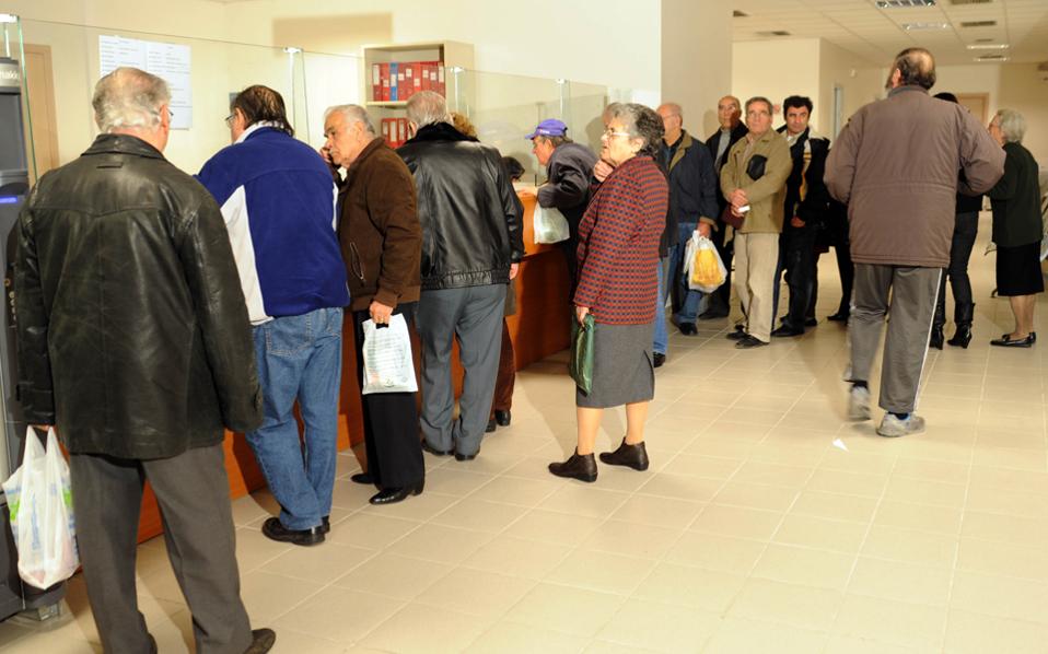 Οι λεπτομέρειες για τη χορήγηση του ΕΚΑΣ