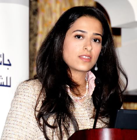 Έκανε ψώνια και τρέλανε την Ελούντα