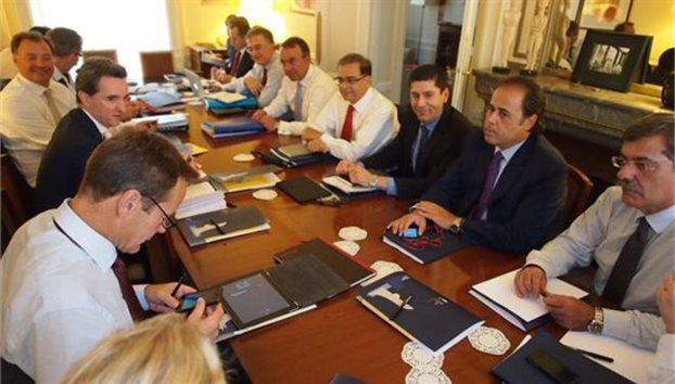 “Ερχόμαστε στο τέλος του μήνα” διαμηνύει η τρόικα