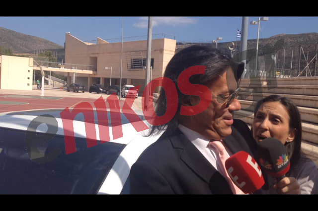 ΒΙΝΤΕΟ-Οι δημοσιογράφοι ρωτούν τον Ψινάκη για τα “γαλλικά” στη συνεδρίαση του δήμου