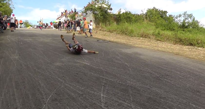 ΒΙΝΤΕΟ-Το κράνος σώζει ζωές