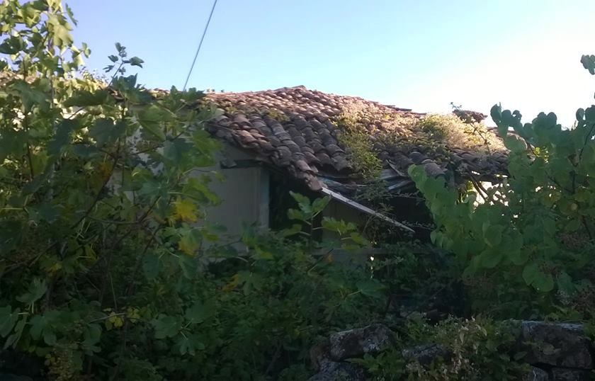 ΦΩΤΟ-Σπίτι 104 ετών χαρίζεται λόγω… ΕΝΦΙΑ