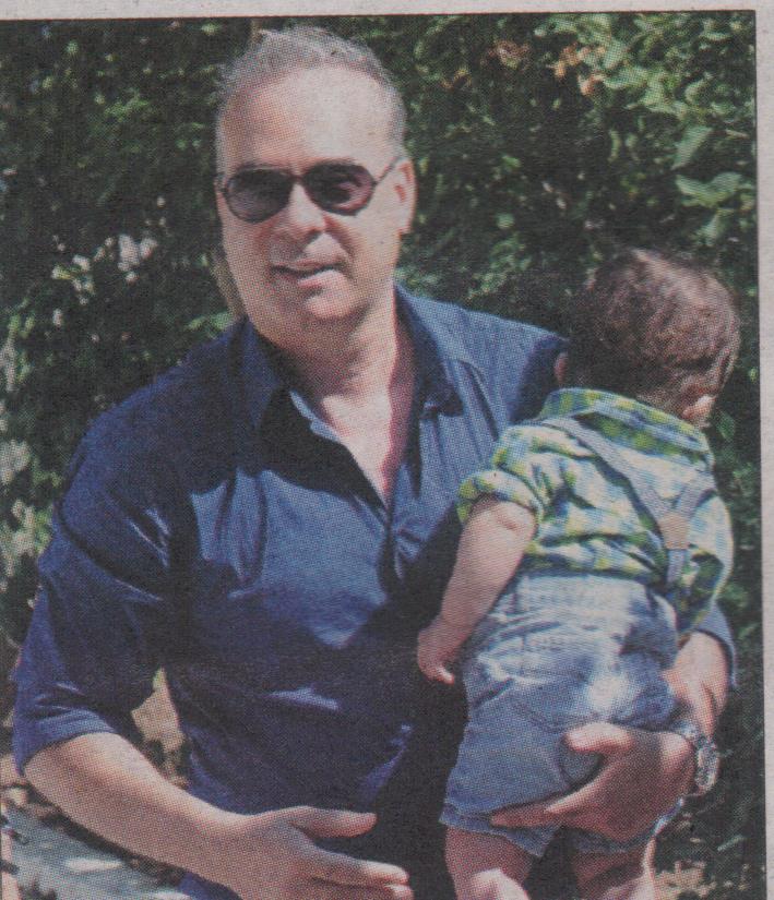 ΦΩΤΟ-Ο Σεργουλόπουλος βάφτισε τον γιο του