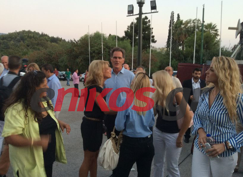 ΦΩΤΟ-Ο Νίκος και ο Αντρίκος Παπανδρέου στο Ζάππειο