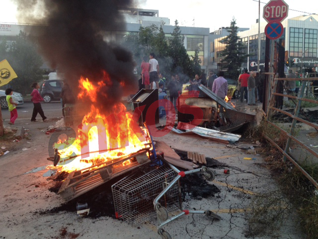 ΒΙΝΤΕΟ-ΦΩΤΟ: Φωτιές στον καταυλισμό των Ρομά-“Έμφραγμα” στη Μεσογείων