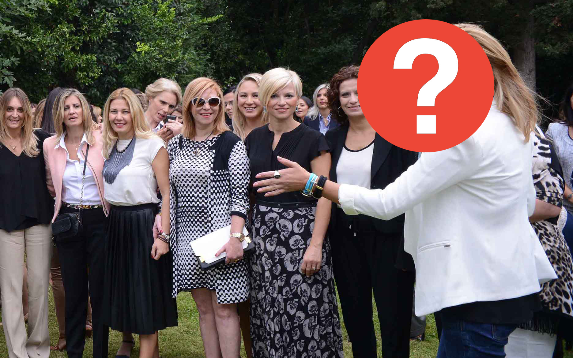 ΦΩΤΟ-Το ροκ στυλ που εντυπωσίασε στο τσάι της Γεωργίας Σαμαρά