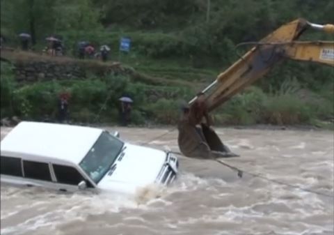 ΒΙΝΤΕΟ-Δραματική διάσωση στην Κίνα