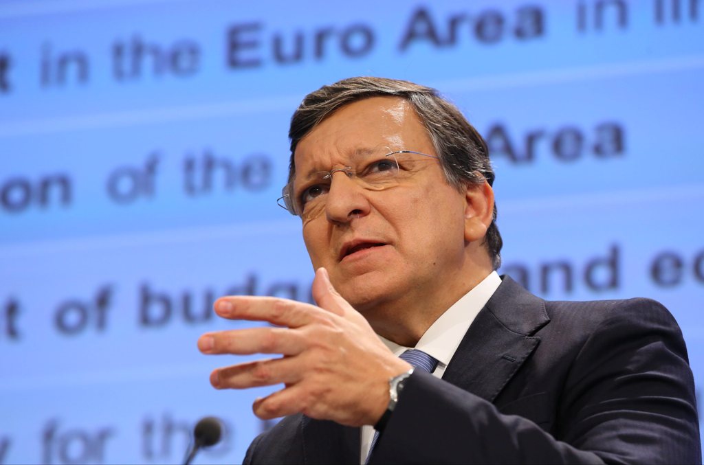 Μπαρόζο: Κάλεσα τους Έλληνες να τελειώσουν τα πολιτικά παιχνίδια