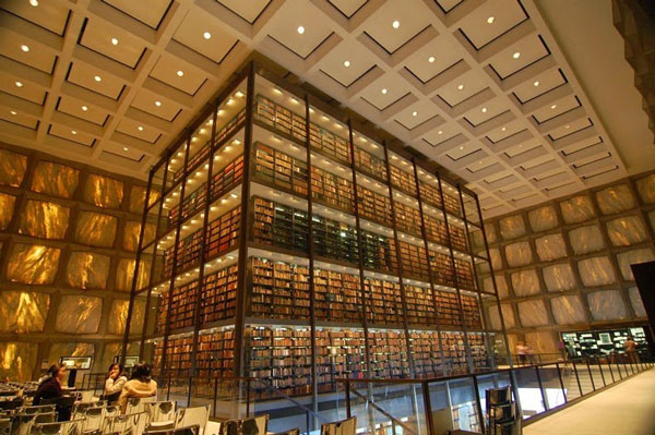 ΦΩΤΟ-Η μεγαλύτερη βιβλιοθήκη σπάνιων βιβλίων