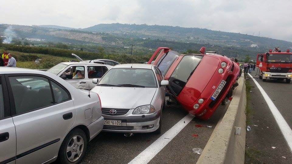 Νέες φωτογραφίες από την Εγνατία οδό-Συνεχίζεται ο απεγκλωβισμός των επιβατών