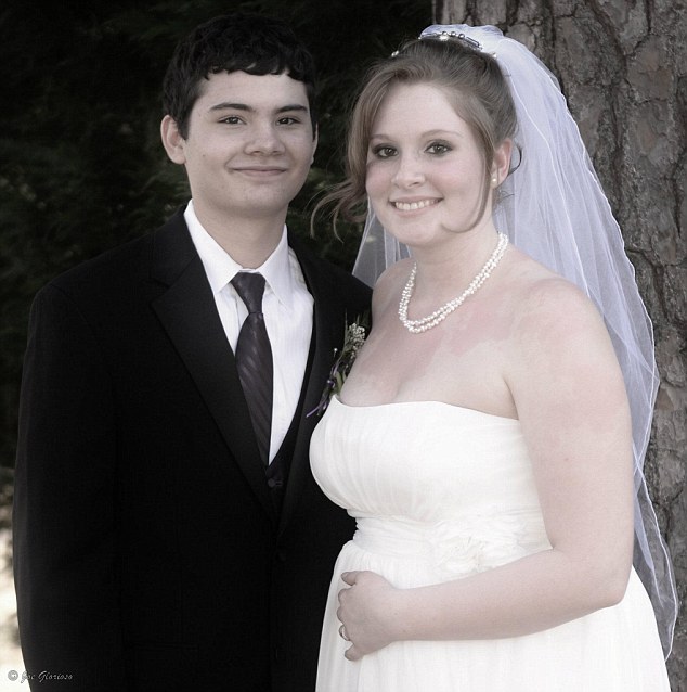 Διαπίστωσαν το θάνατο του μωρού τους 16 ώρες μετά