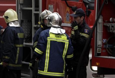 Ναύπακτος-Τυλίχθηκε στις φλόγες καντίνα