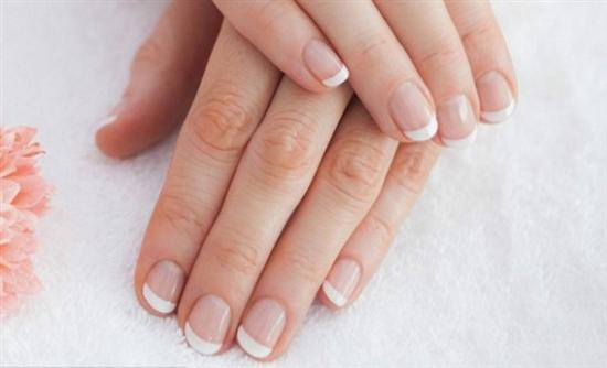 Οι κίνδυνοι που εγκυμονούν το μανικιούρ και το πεντικιούρ