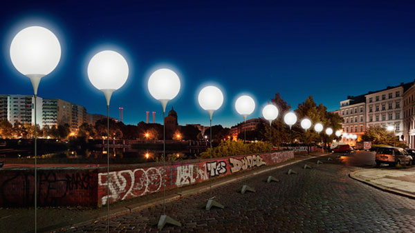 ΒΙΝΤΕΟ-8000 λάμπες στο τείχος του Βερολίνου