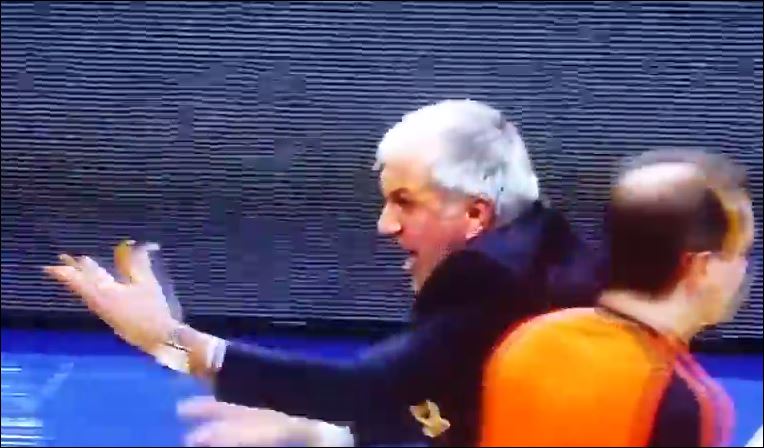 ΒΙΝΤΕΟ-Έξαλλος ο Ομπράντοβιτς