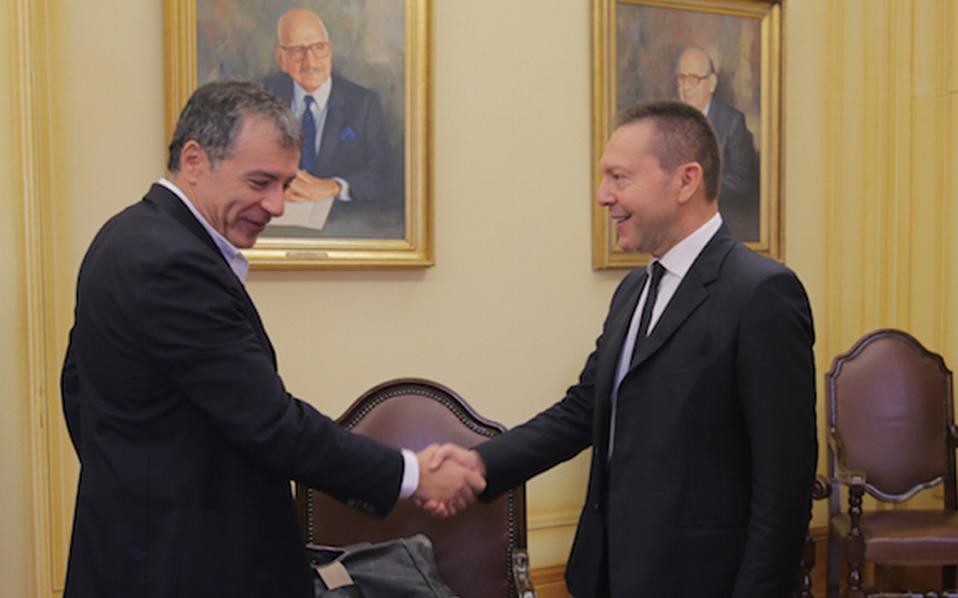 Τι συζήτησαν Στουρνάρας-Θεοδωράκης