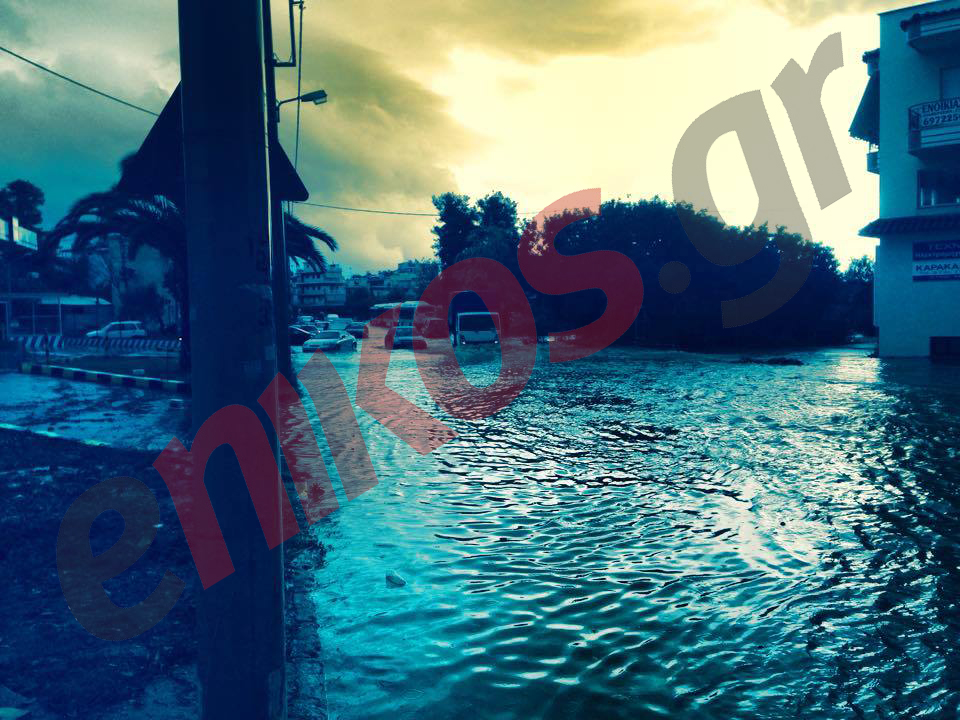 ΦΩΤΟ-Προβλήματα από τη βροχή στις Αχαρνές