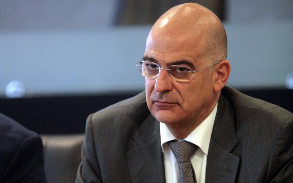 Για τα “κόκκινα δάνεια” ενημέρωσε ο Δένδιας το ΠΑΣΟΚ