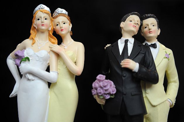 ΗΠΑ-Νομιμοποιήθηκαν σε δύο ακόμα πολιτείες οι γάμοι ομοφυλοφίλων
