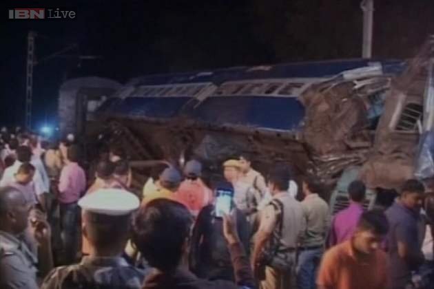 Σύγκρουση τρένων με 12 νεκρούς