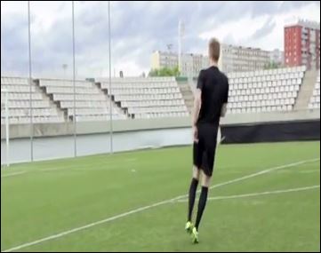 ΒΙΝΤΕΟ-Ο Ρόις παίζει μπιλιάρδο με το τέρμα