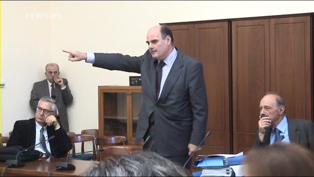 ΒΙΝΤΕΟ-Έντονοι διάλογοι του πρύτανη με τους φοιτητές