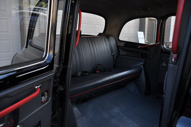 Τι ξεχνούν συχνά οι Βρετανοί στα ταξί;