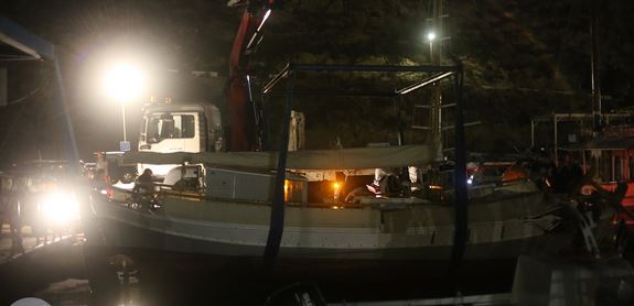 ΒΙΝΤΕΟ-Βυθίστηκε από πρόσκρουση αλιευτικό στη Μύκονο