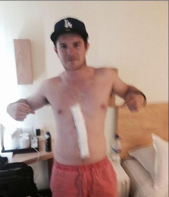 ΦΩΤΟ-Ξύπνησε με μια αράχνη κάτω από το δέρμα του