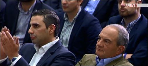 ΦΩΤΟ-Στην εκδήλωση της ΟΝΝΕΔ o Καραμανλής
