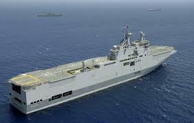 Μόσχα σε Παρίσι: Ή τα χρήματα ή τα πλοία