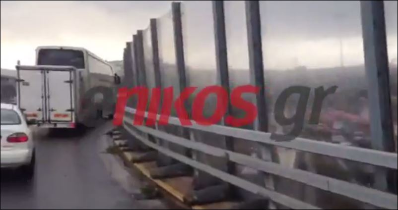 TΩΡΑ-ΒΙΝΤΕΟ-Μποτιλιάρισμα στο Ν. Φάληρο στην είσοδο προς Πειραιά