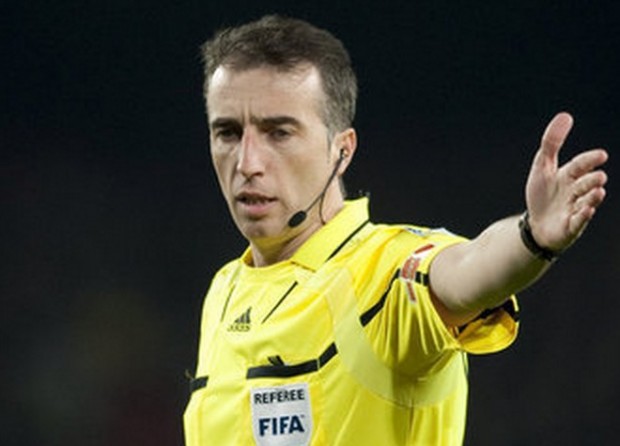 Ισπανός «σφυρίζει» την Ελλάδα