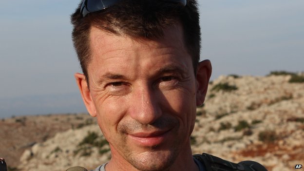 Νέο βίντεο με τον Βρετανό όμηρο Τζον Κάντλι