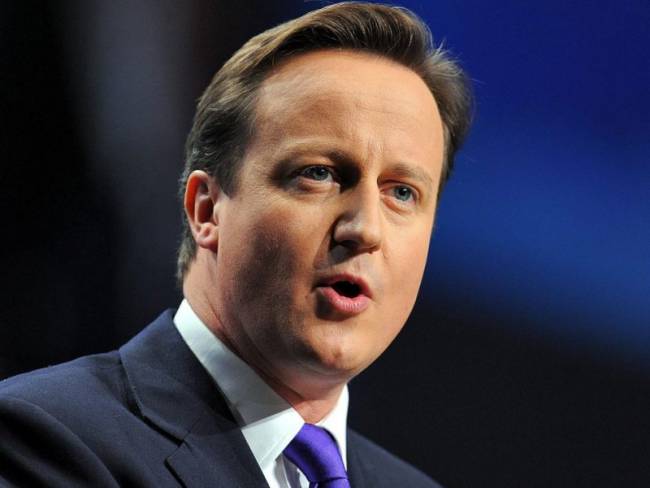 Ο Κάμερον ζήτησε από τον Εμίρη του Κατάρ να επενδύσει στην Βρετανία