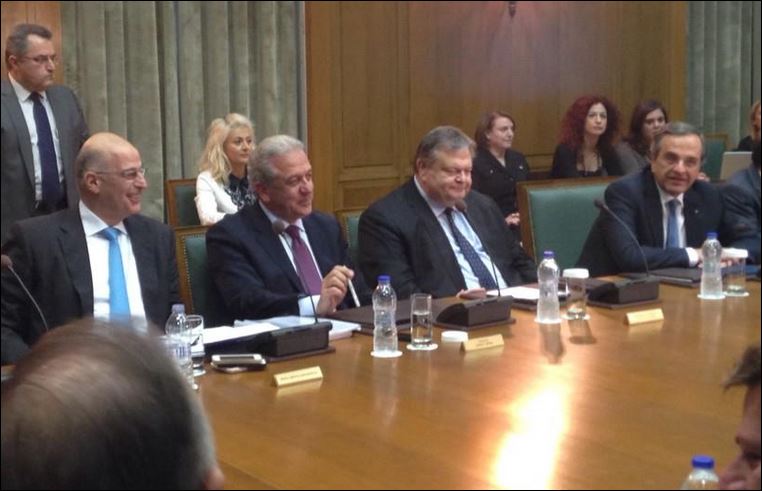 ΦΩΤΟ-Άρχισε η συνεδρίαση του υπουργικού συμβουλίου