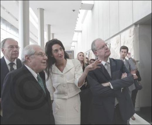 Δεν θα ανέβει τελικά στην Ακρόπολη η Αμάλ