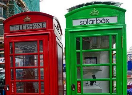Αλλάζουν χρώμα οι τηλεφωνικοί θάλαμοι του Λονδίνου
