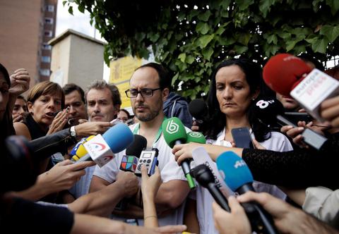 Έτσι μολύνθηκε από τον Έμπολα η Ισπανίδα νοσοκόμα