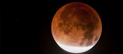 Η τελευταία ολική έκλειψη σελήνης για το 2014