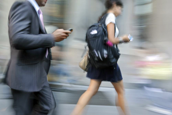 Πόσες φορές χρησιμοποιείτε το κινητό σας κάθε μέρα;