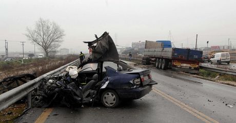 Θλιβερή πρωτιά της Ελλάδας στα τροχαία