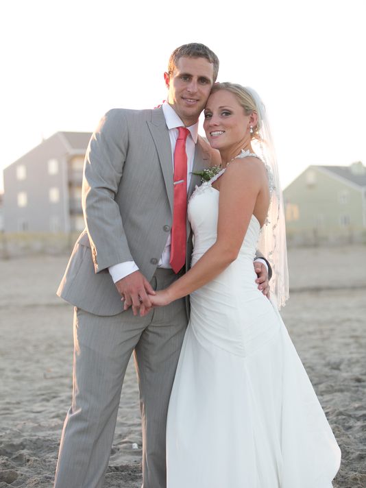 ΦΩΤΟ-Ο γαμπρός με το… ένα παπούτσι